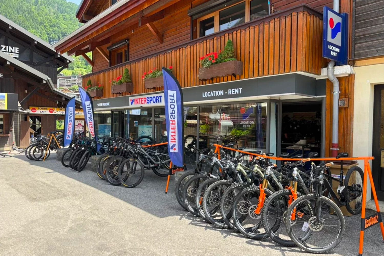 Intersport Super-Morzine, été